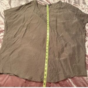 Tommy Bahama Taupe Blouse